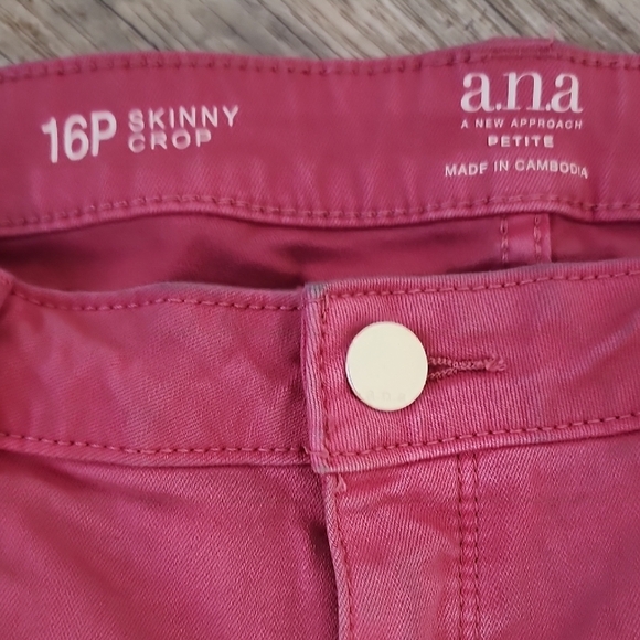 a.n.a Pink Ankle Cropped Jeans - Picture 3 of 8